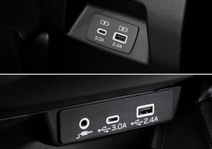 USB-Anschlüsse von Typ A und C vorn und USB-Ladebuchsen hinten