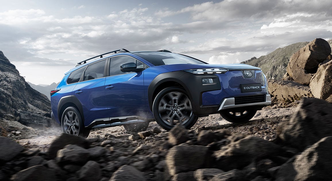 Blauer E-OUTBACK im hochalpinen Gelände Blauer E-OUTBACK im hochalpinen Gelände