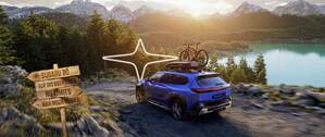 Blauer E-OUTBACK mit Do Your Do Zeichen im Vordergrund
