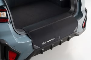 Textiler Ladekantenschutz mit Subaru Schriftzug