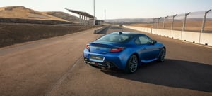 BRZ Heckansicht auf Straße